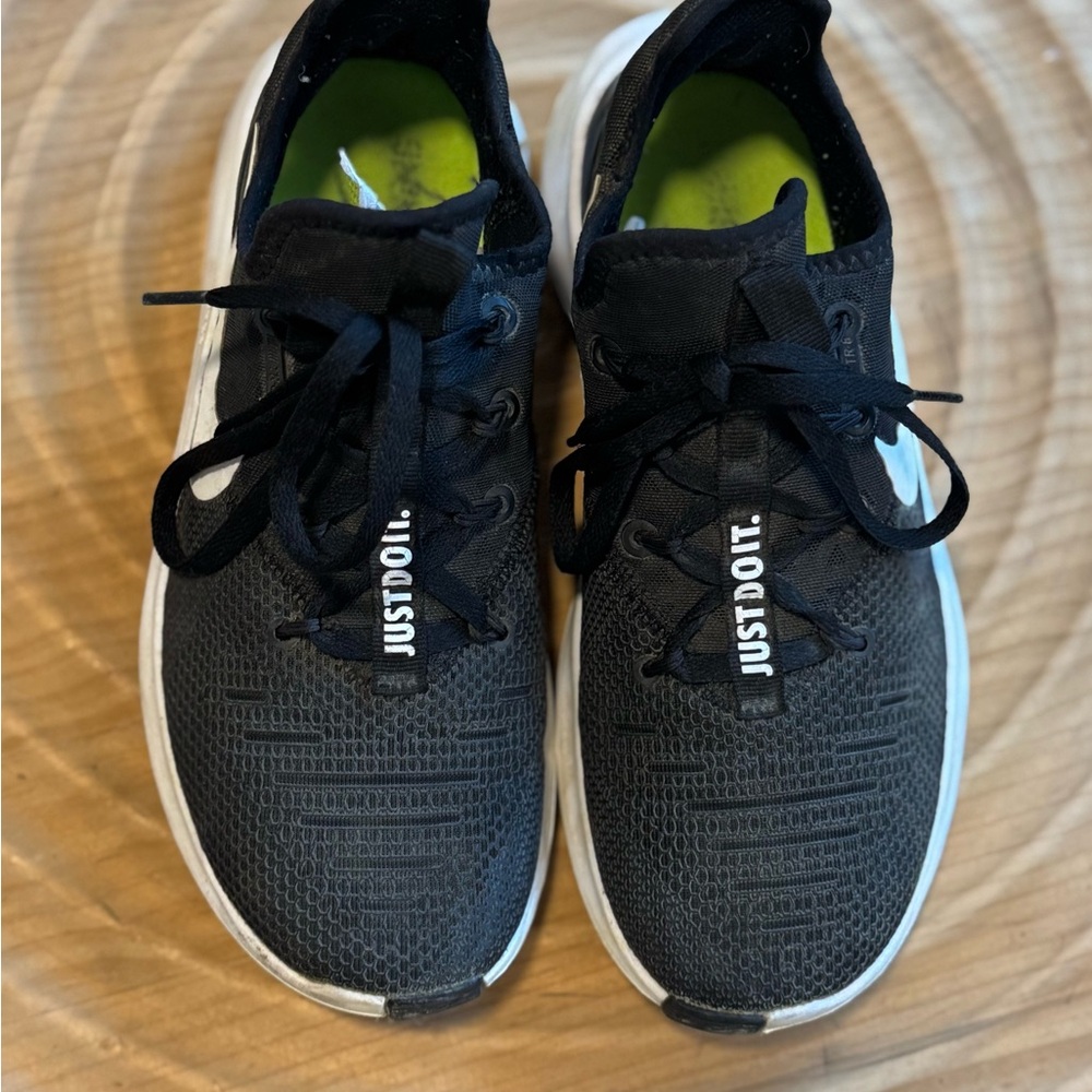 Nike Black Trainiy Shoes